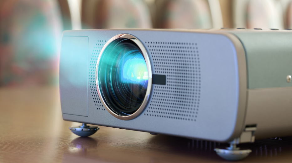 Co powinieneś wiedzieć przed wymianą telewizora na projektor